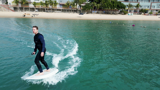 6 Steps to Mastering Hydrofoiling in Rough Waters