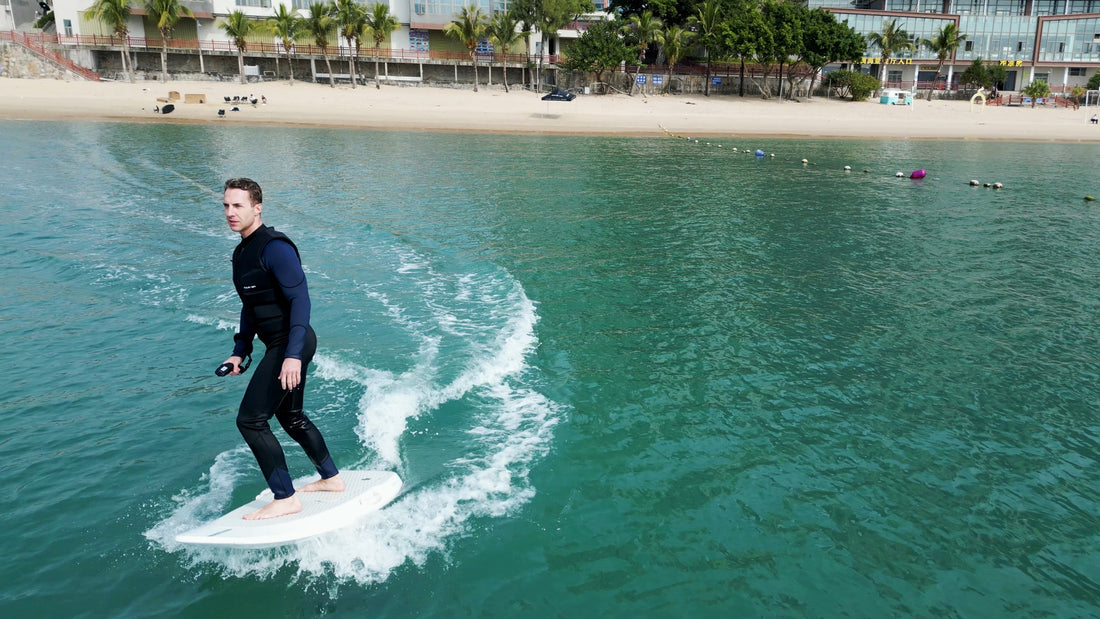 6 Steps to Mastering Hydrofoiling in Rough Waters